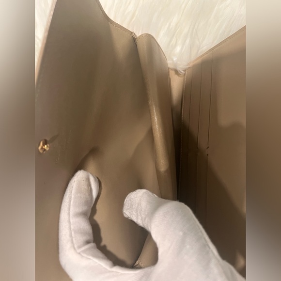 Louis Vuitton Vernis International Wallet - beige /butterscotch authentic - Picture 7 of 12